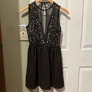 Elegant Black Sleeveless Dress